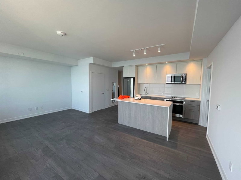 2807 - 1926 Lake Shore Blvd W, Toronto, M6S 0B1 | Image 2