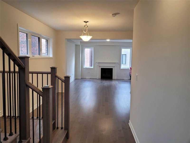 9 Salt Creek Terr, Caledon, L7C 4J2 | Image 3