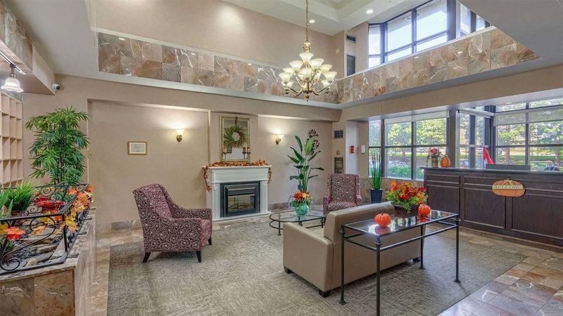 706 - 5 Lisa St, Brampton, L6T4T4 | Image 3