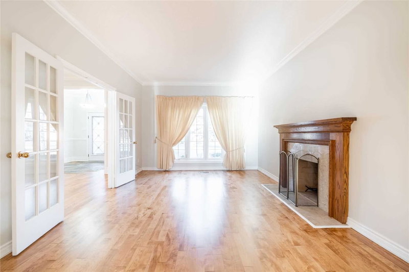 2434 Deer Run Ave, Oakville, L6J 6K9 | Image 3