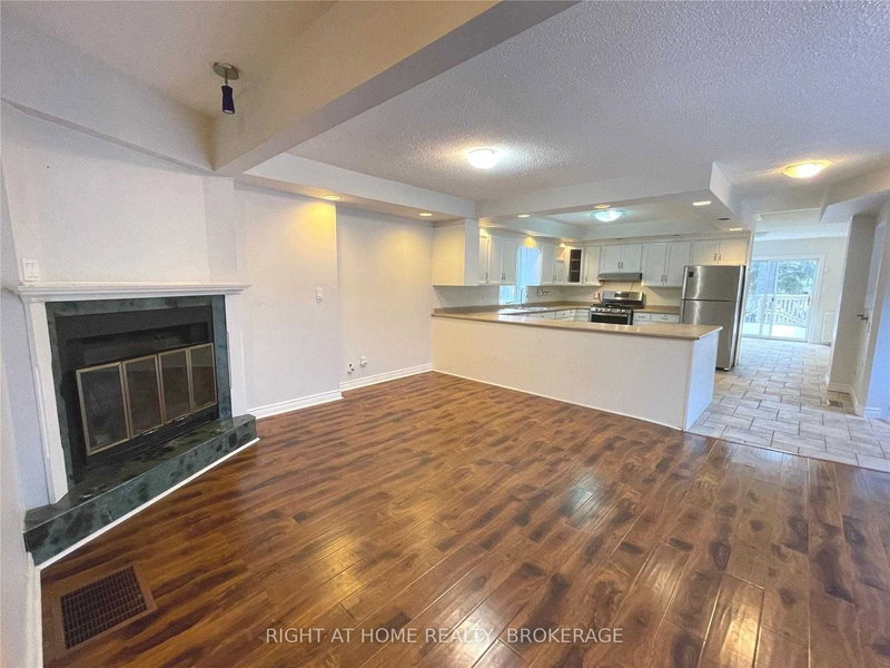 435 Maple Ave, Oakville, L6J 2J2 | Image 2