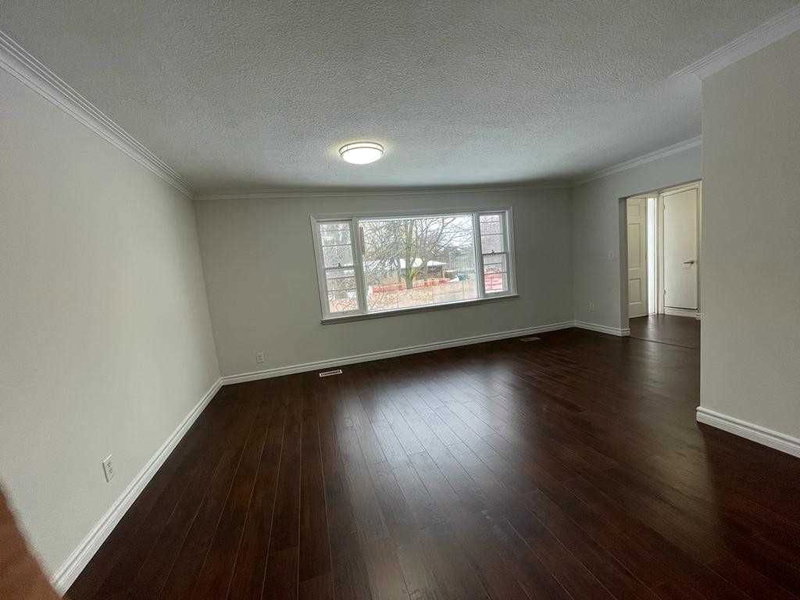 Main Fl - 1643 Glenburnie Rd, Mississauga, L5G 3E4 | Image 3