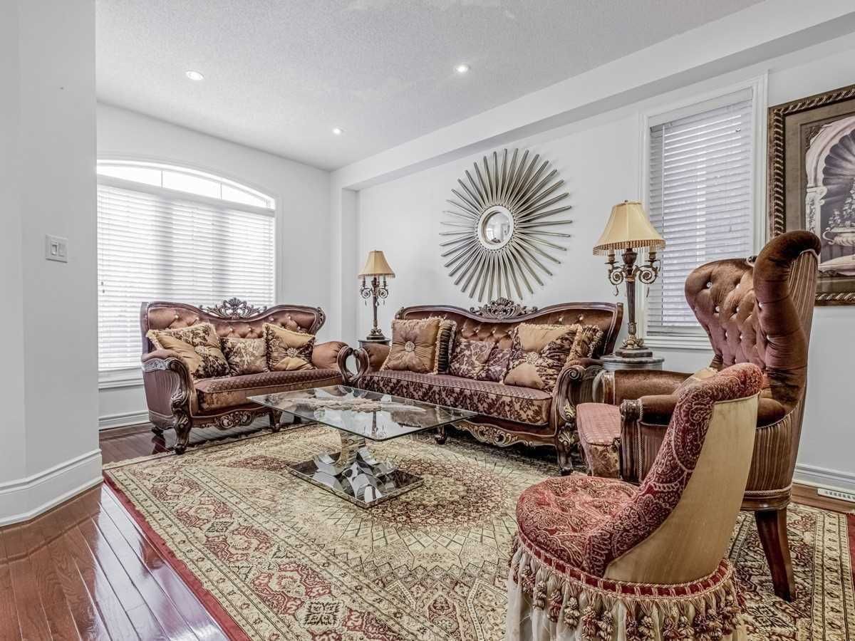Listing Image 7