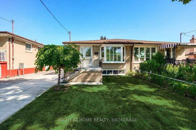 60 Thistle Down Boulevard