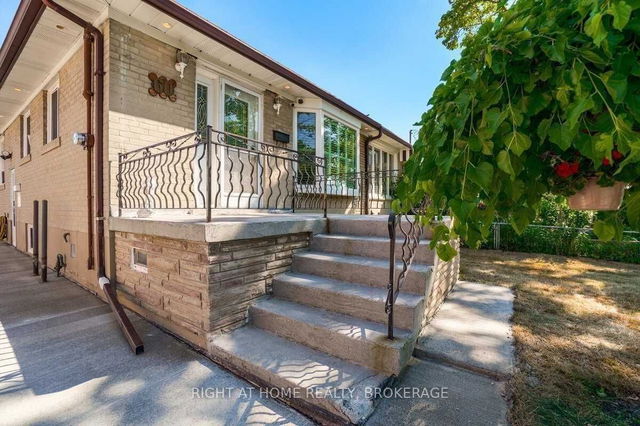 60 Thistle Down Boulevard