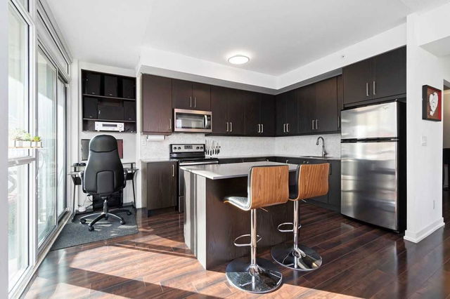 204 - 5101 Dundas Street