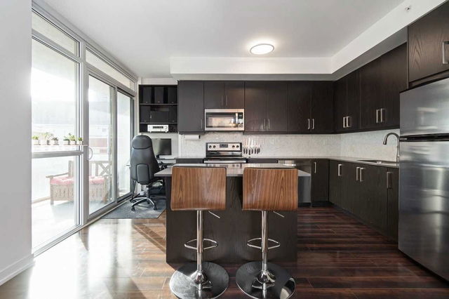 204 - 5101 Dundas Street