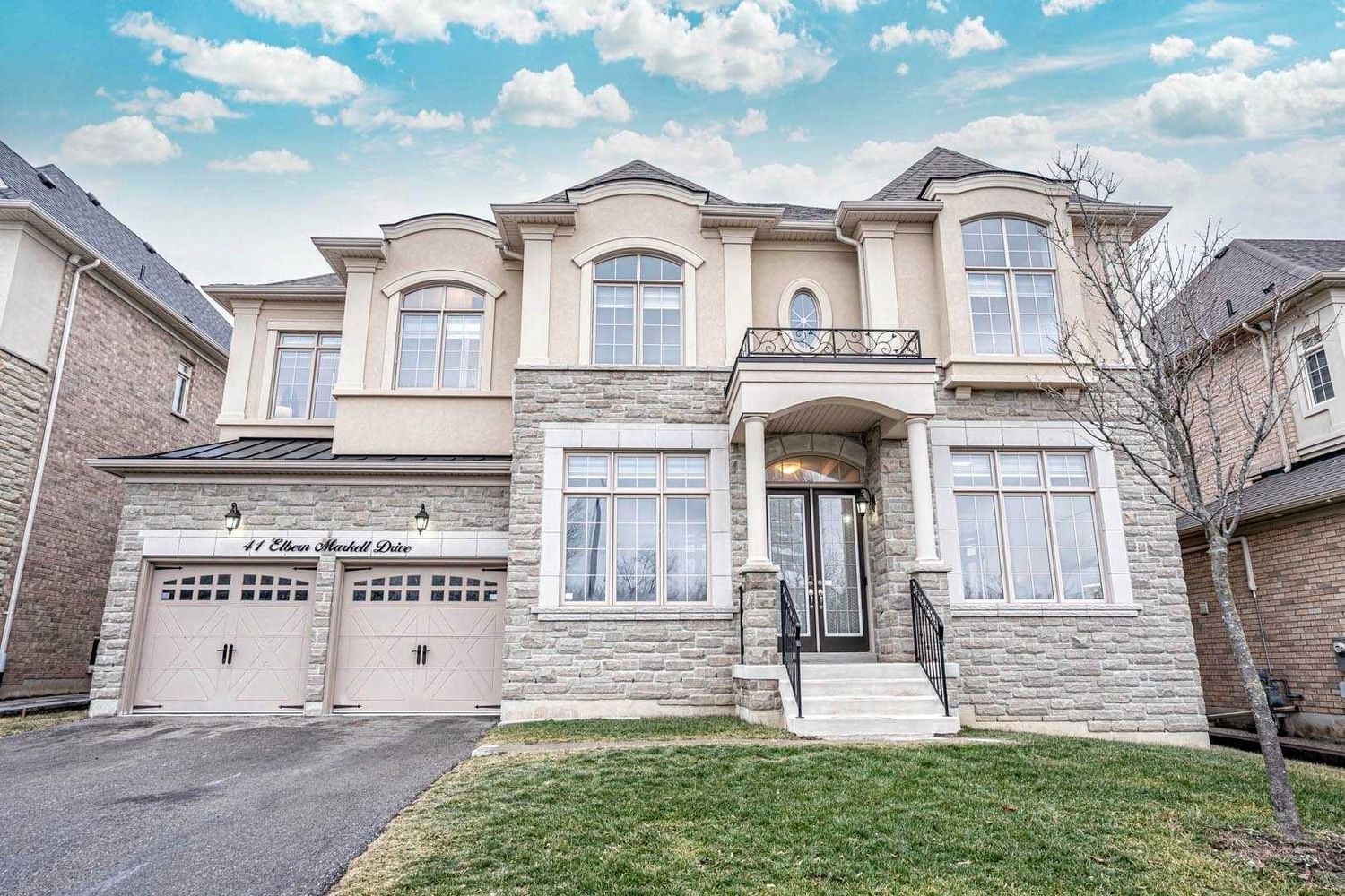 Detached House sold at 41 Elbern Markell Drive, Brampton, Credit Valley, L6X 2X6 - MLS: W5860306