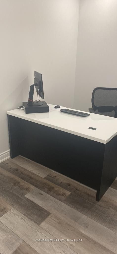 14 - 2470 Lucknow Dr, Mississauga, L5S 1J9 | Image 2