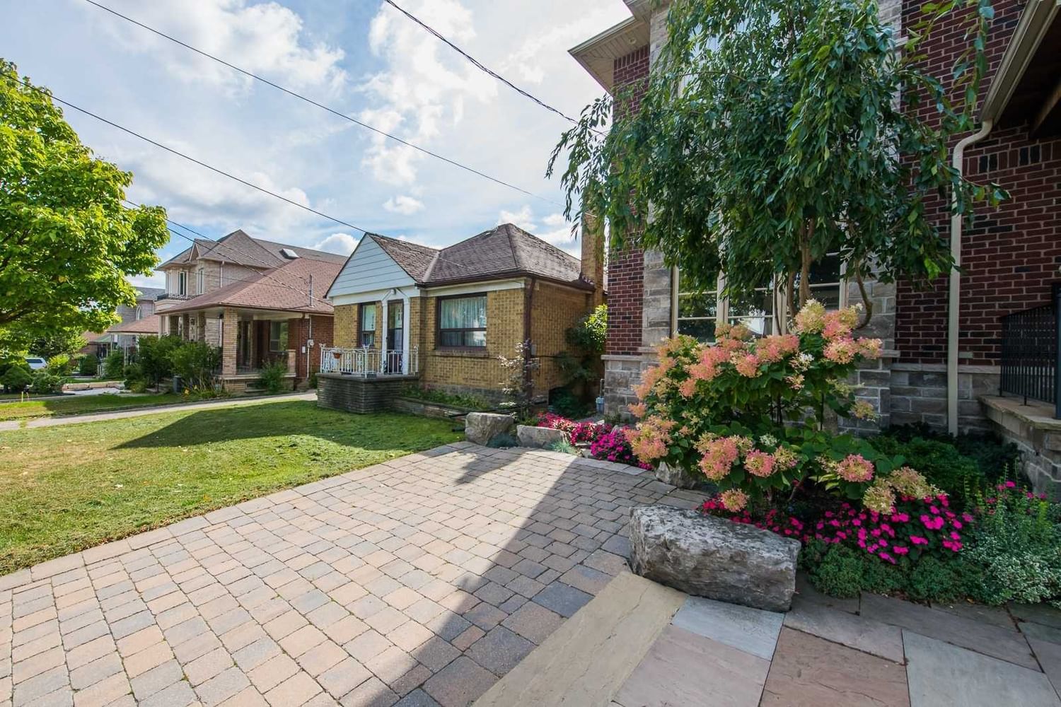 Detached House sold at 505 Glen Park Avenue, Toronto, Yorkdale-Glen Park, M6B 2E9 - MLS: W5865250