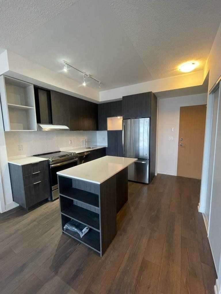 810 - 2520 Eglinton Ave W, Mississauga, L5M0Y4 | Image 3