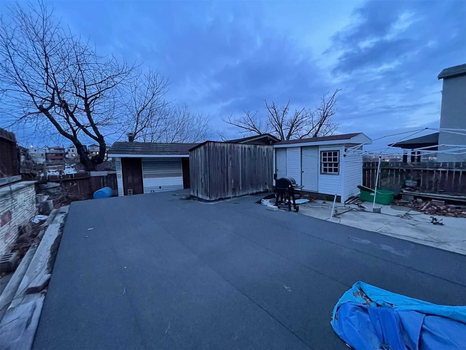 Listing Image 5