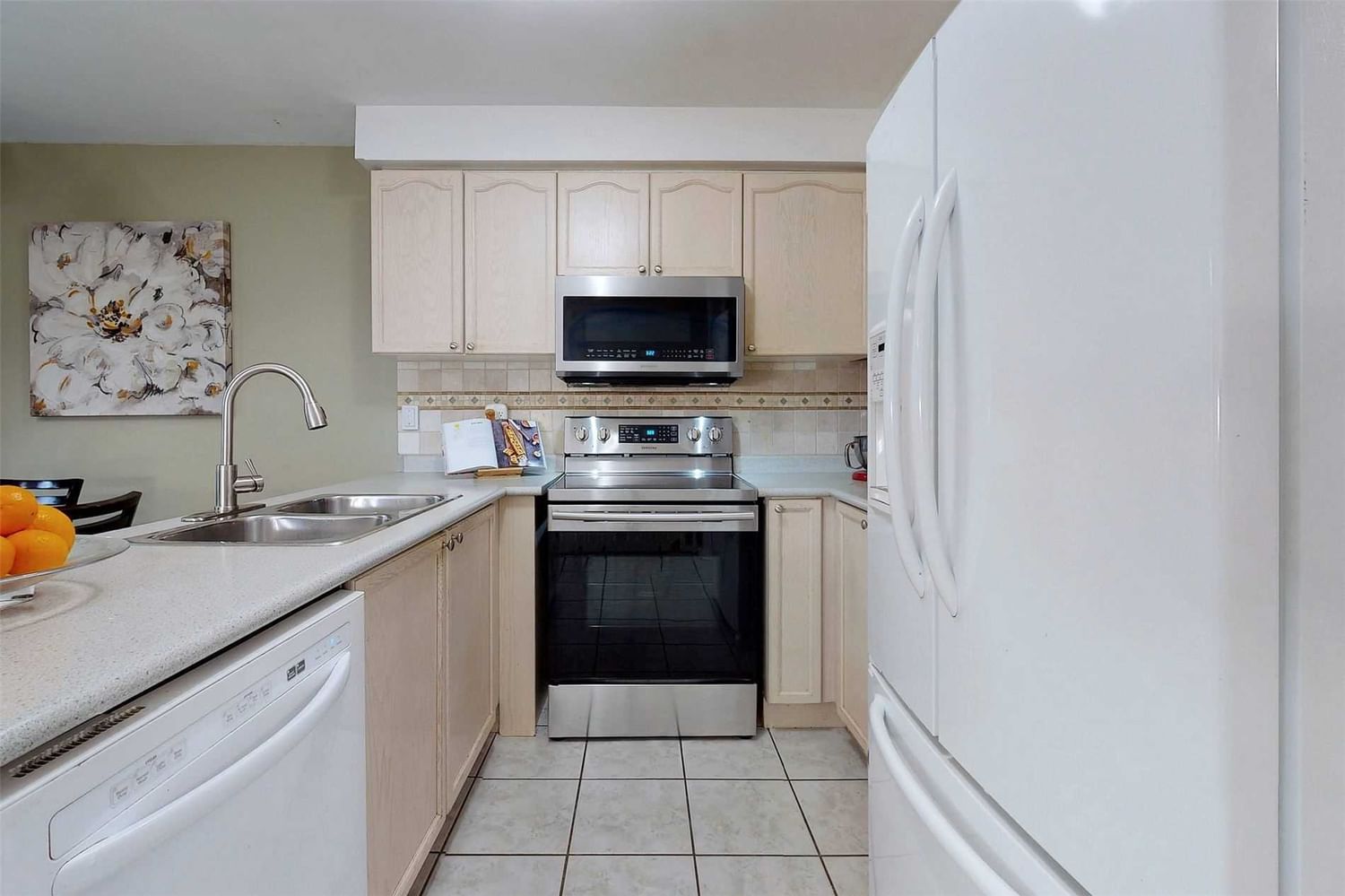 Listing Image 7