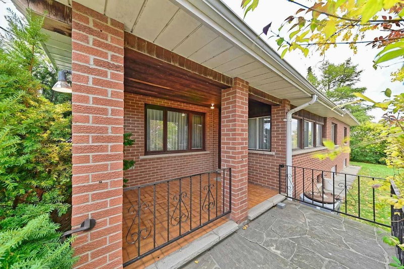 4026 Ebenezer Rd, Brampton, L6P 0S1 | Image 3