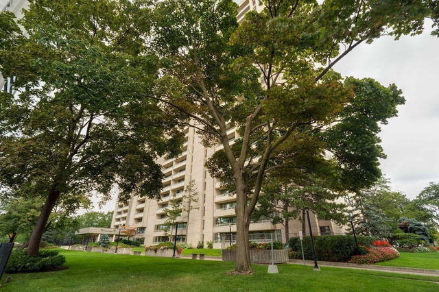 202 - 360 Ridelle Avenue