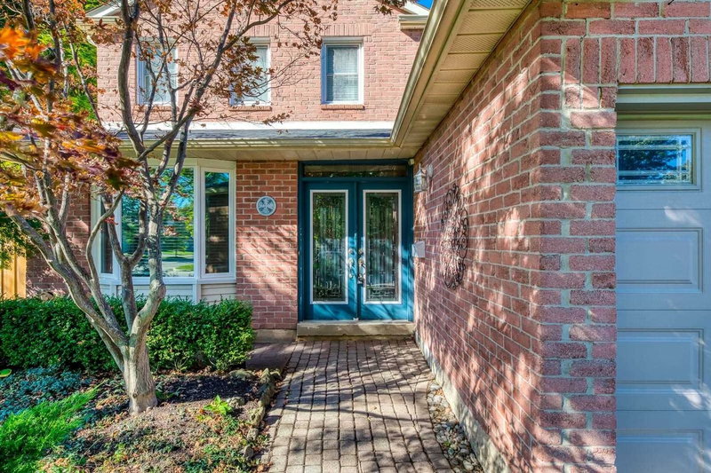 3031 Kilbride Crt, Mississauga, L5N 3C5 | Image 2