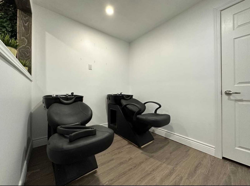 Bsmt - 1639 Eglinton Ave W, Toronto, M6E 2H1 | Image 2