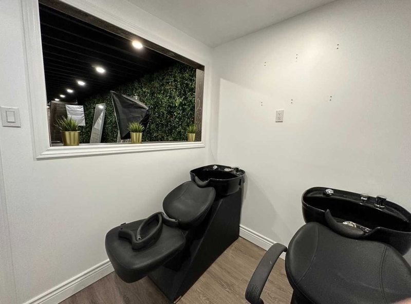 Bsmt - 1639 Eglinton Ave W, Toronto, M6E 2H1 | Image 3