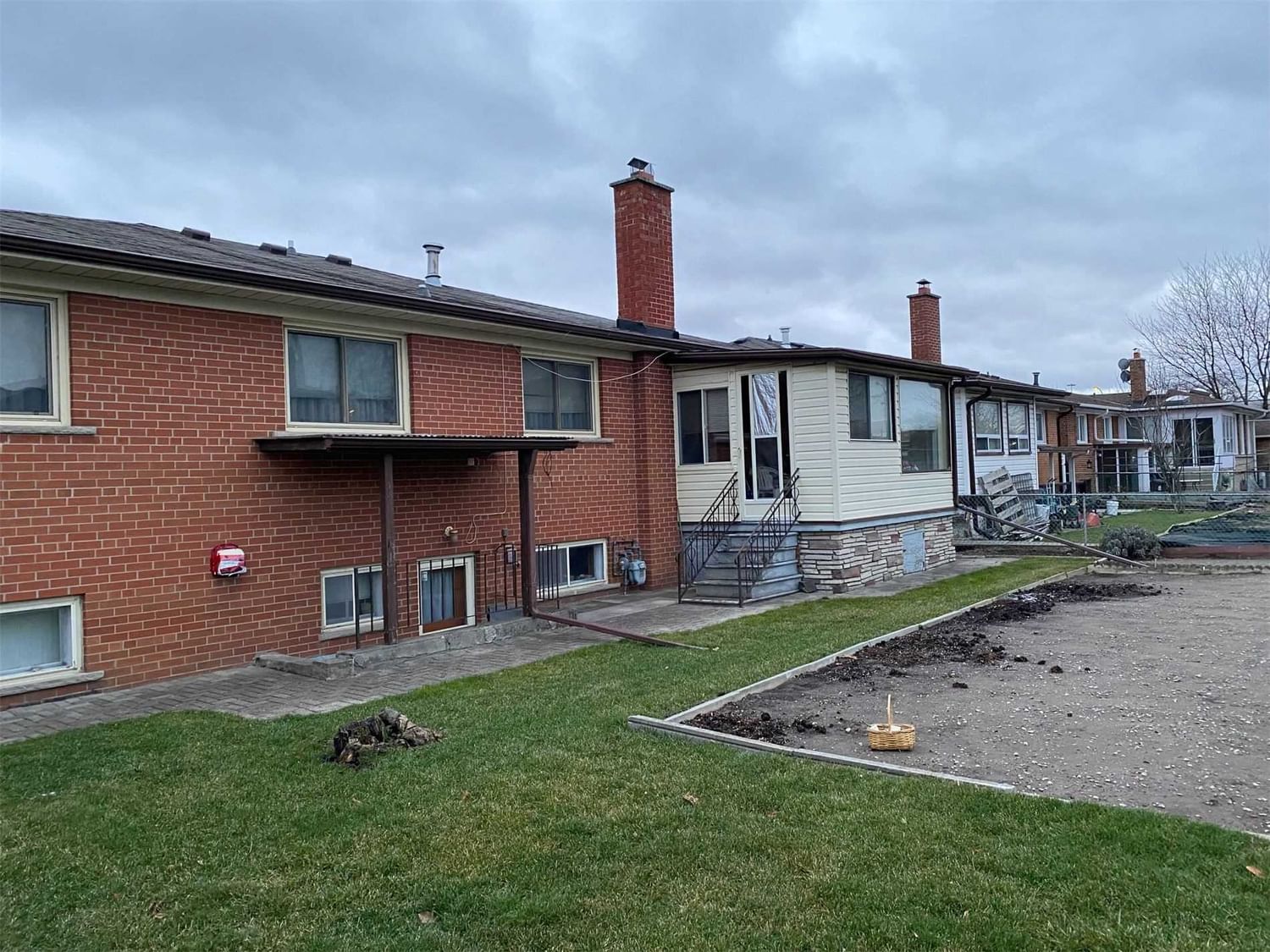 Listing Image 15