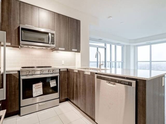 2917 - 35 Watergarden Drive