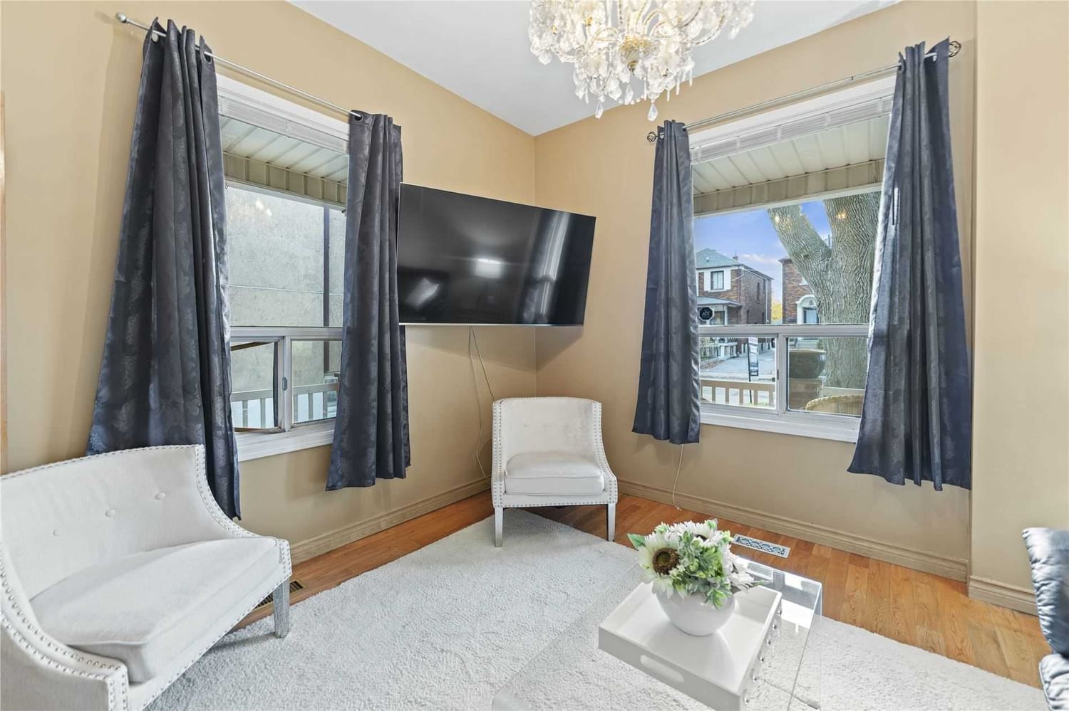 Listing Image 7