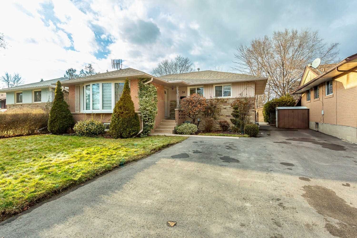 Detached House sold at 30 Burgby Avenue, Brampton, Northwood Park, L6X2G9 - MLS: W5880982