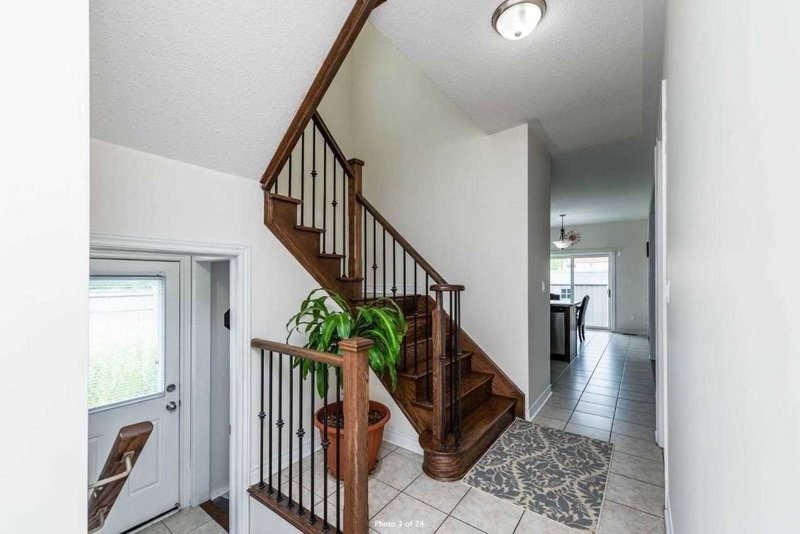 24 Thornapple (Upper) St, Brampton, L6R 3X2 | Image 3