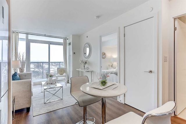 1315 - 160 Flemington Road