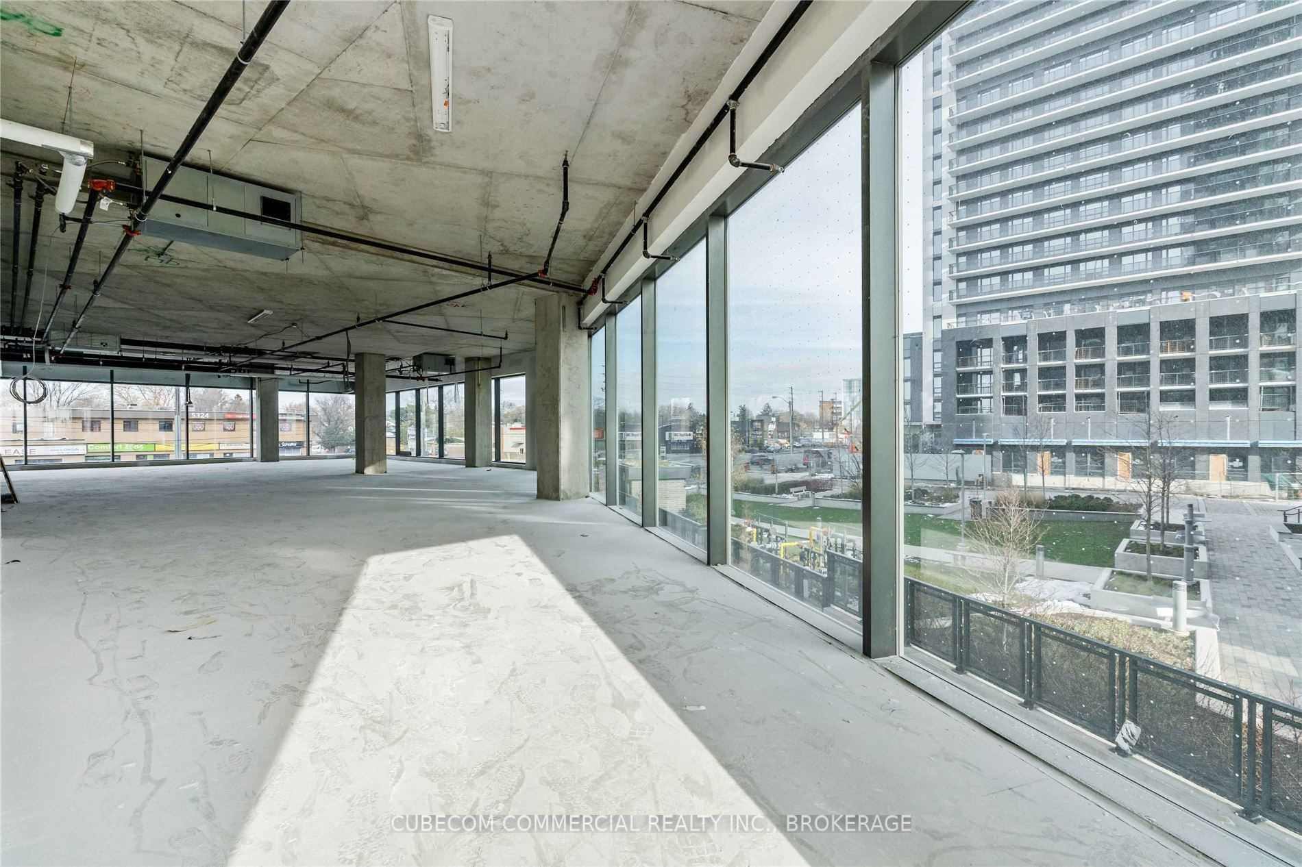 5425 Dundas Street W, Unit 3rd