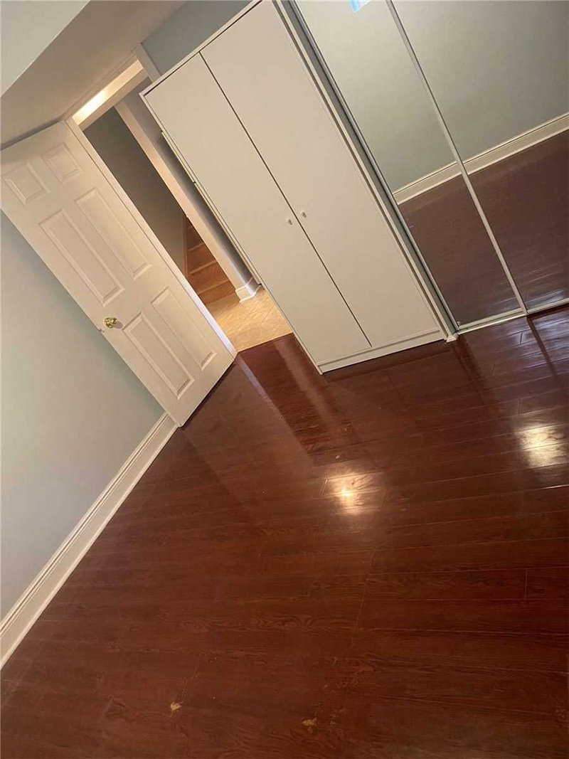 4332 Guildwood Way, Mississauga, L5R 0A4 | Image 3