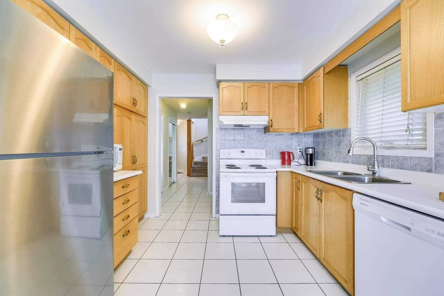 Listing Image 7