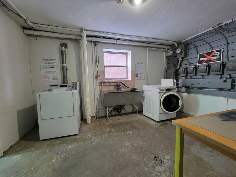 90 Trethewey Dr, Toronto, M6M4B4 | Image 2