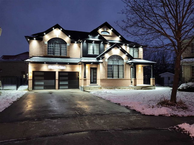 22 Maldives Crescent