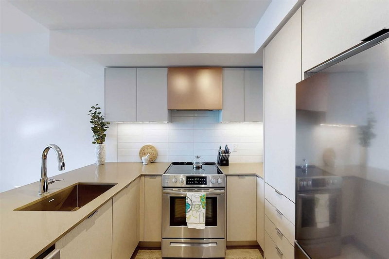 104 - 30 Gibbs Rd, Toronto, M9B 0E4 | Image 2