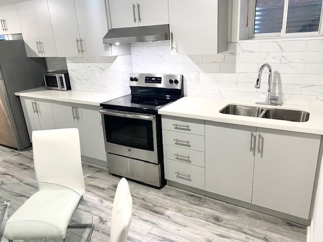 2B - 6421 Donway Dr, Mississauga, L5V 1J4 | Image 2