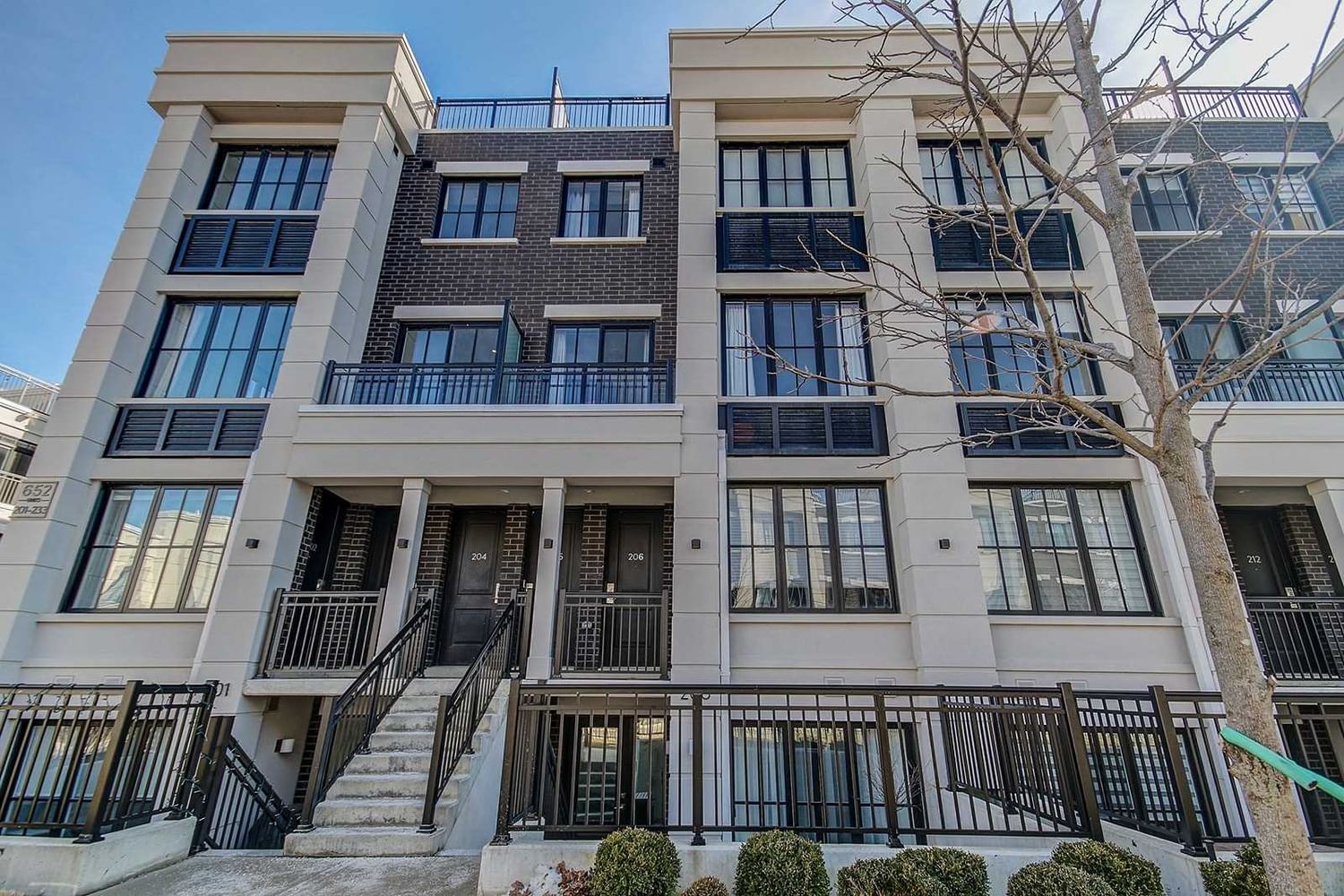 Listing Image 3