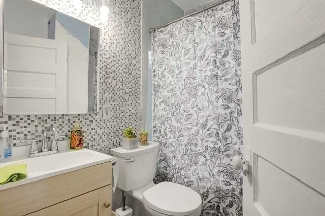 1259 Davenport Rd, Toronto, M6H 2H2 | Image 3