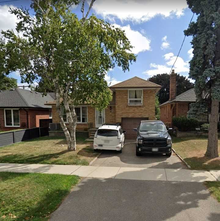 47 Claymore Dr, Toronto, M8Z 2S3 | Image 2