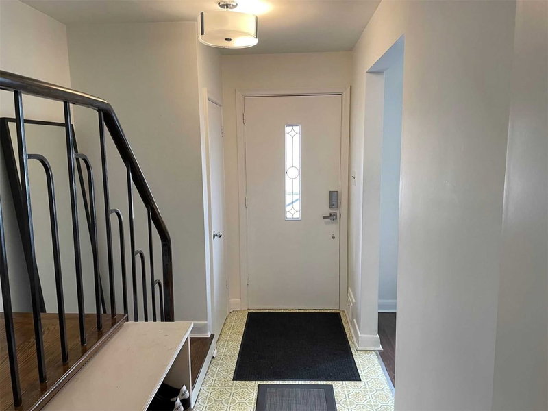 47 Claymore Dr, Toronto, M8Z 2S3 | Image 3