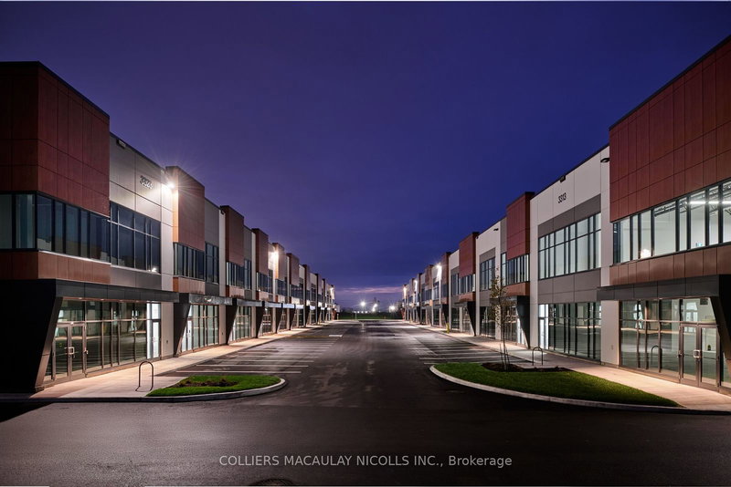 C106 - 3323 Superior Crt, Oakville, L6L 0C4 | Image 2