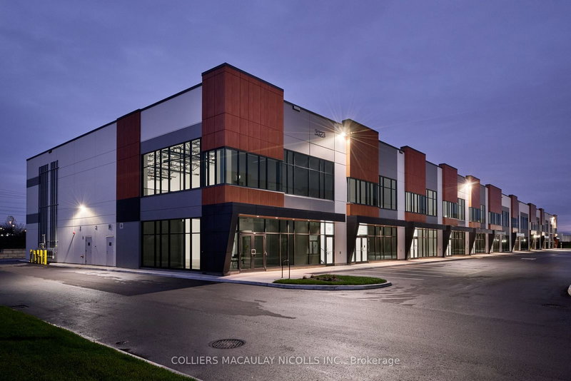 C106 - 3323 Superior Crt, Oakville, L6L 0C4 | Image 3