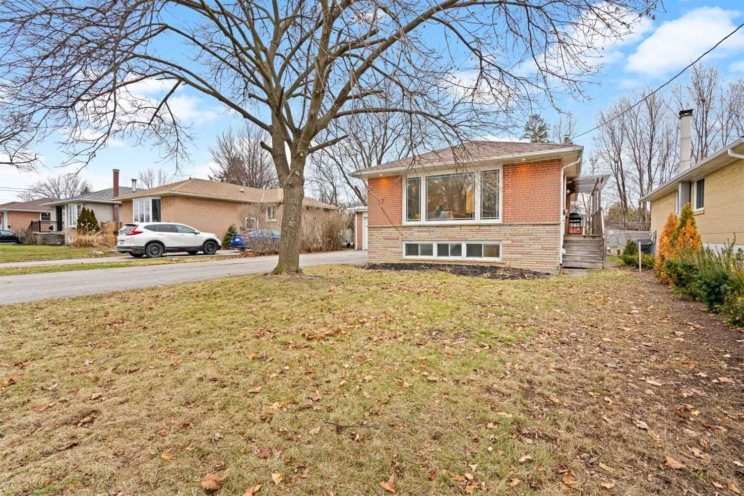 Listing Image 3
