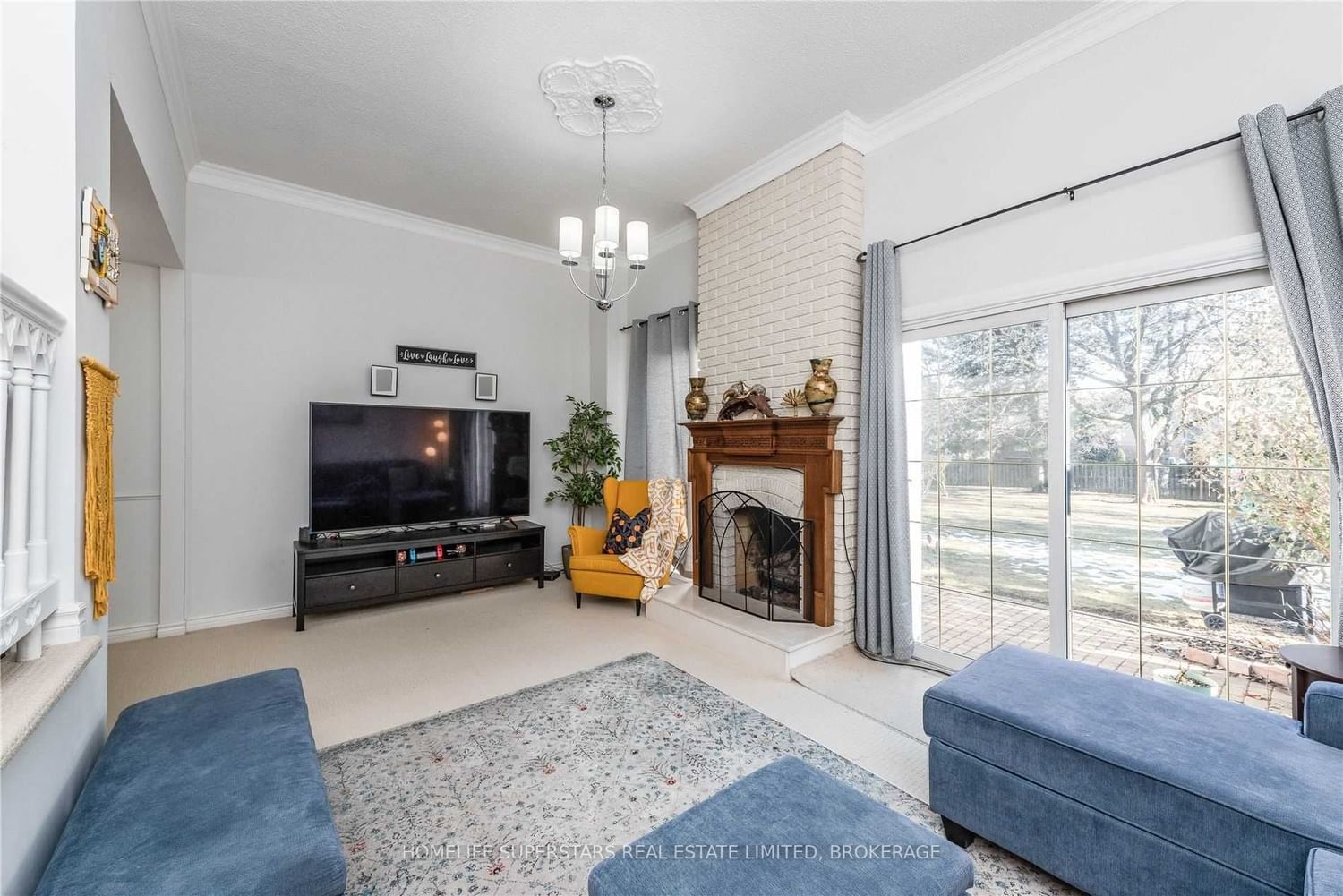 Listing Image 7