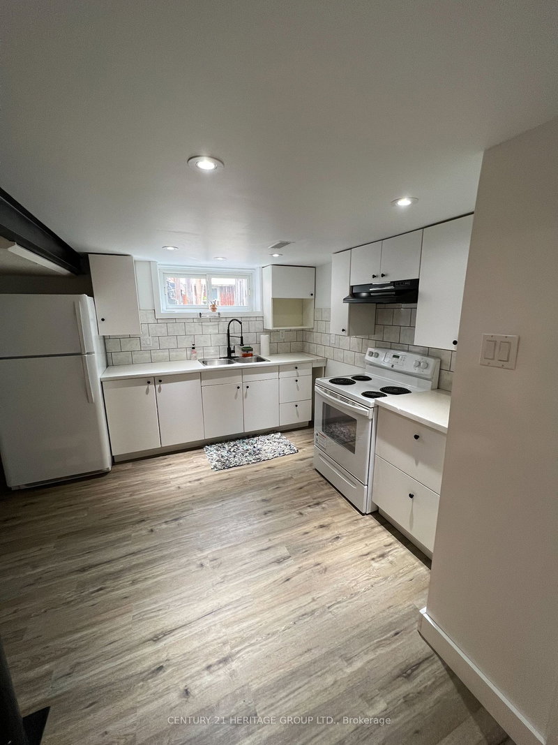 Bsmt - 75 St Lucie Dr, Toronto, M9M 1T1 | Image 3