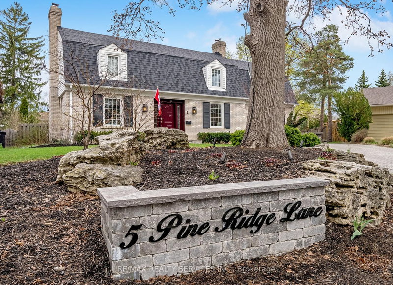 5 Pine Ridge Lane, Brampton, L6W 1G6 | Image 3