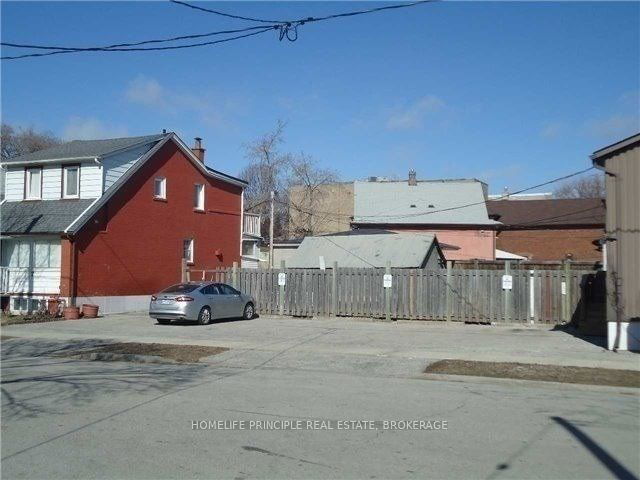 1608 Weston Road