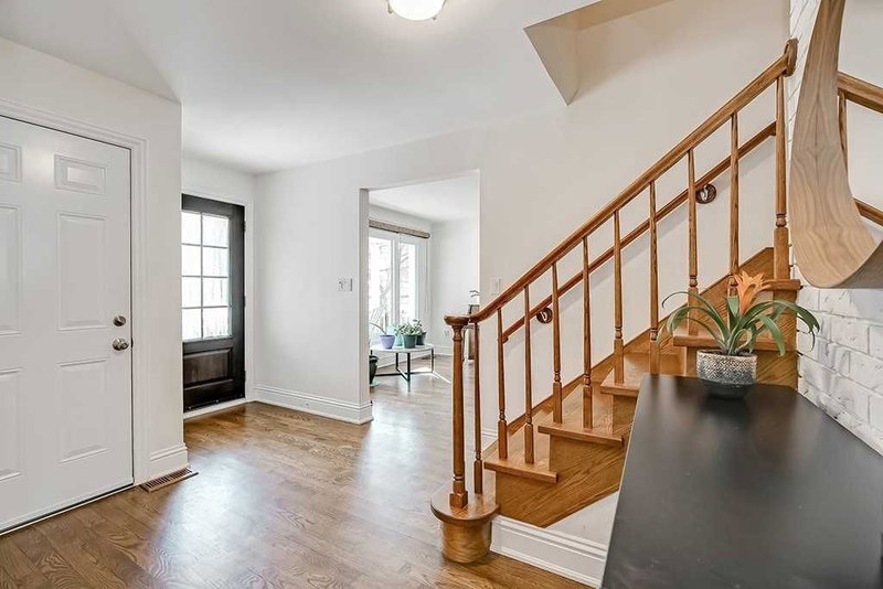 5193 Lakeshore Rd, Burlington, L7L 1C7 | Image 3