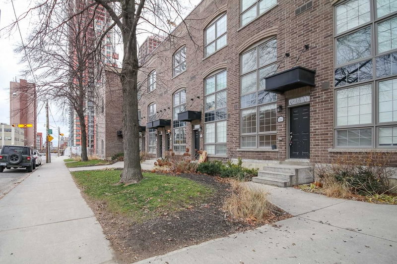 1060 Lansdowne Ave, Toronto, M5E 0A9 | Image 3