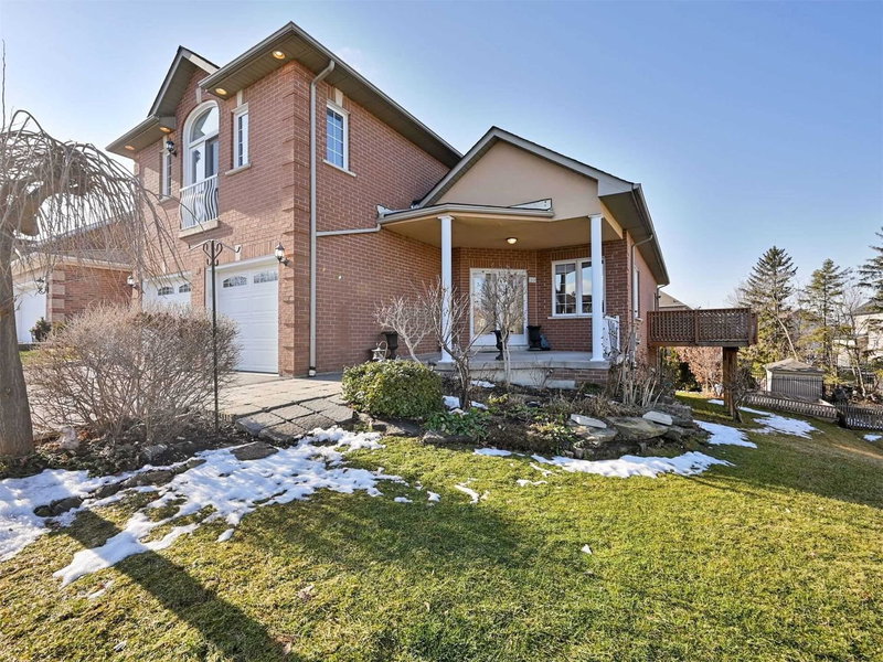 10 Riverwood Terr, Caledon, L7E 1S1 | Image 3