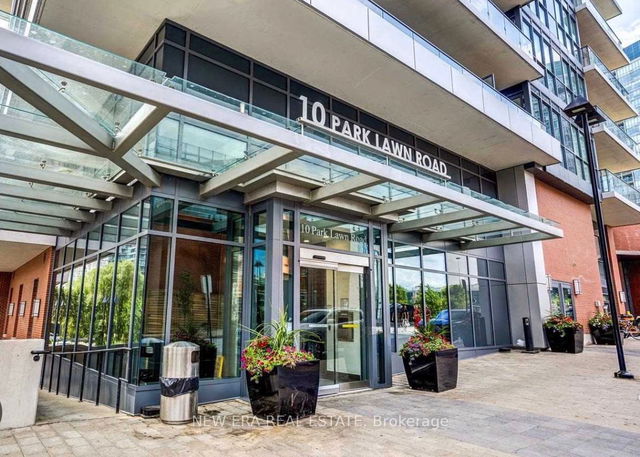 427 - 10 Park Lawn Road